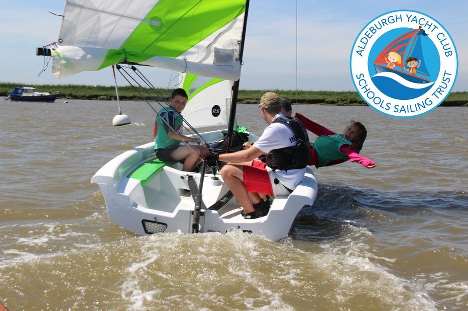 aldeburgh yacht club sailing courses